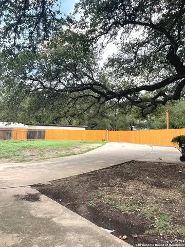 $1,600 | 6119 Forest Court, San Antonio, TX 78240