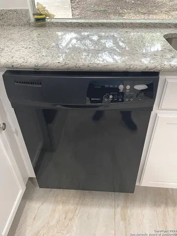 $1,600 | 6119 Forest Court, San Antonio, TX 78240