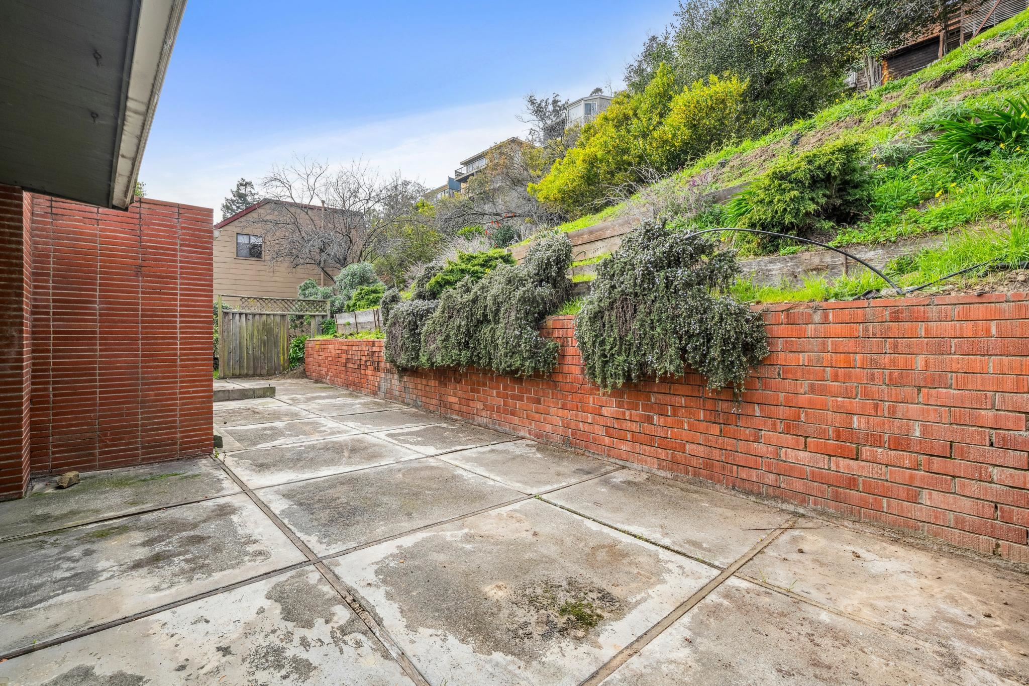 953 Hillside Avenue Albany, CA 94706 - Photo 28 of 48 a view of outdoor space