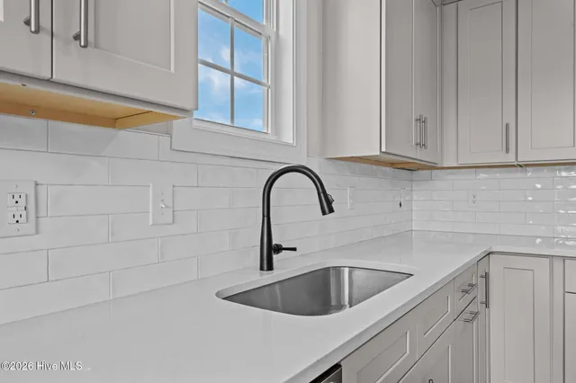 $445,400 | 2014 Brighton Drive, New Bern, NC 28562