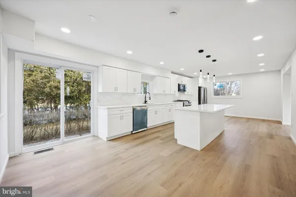 $645,000 | 5 South Syracuse Drive, Cherry Hill, NJ 08034