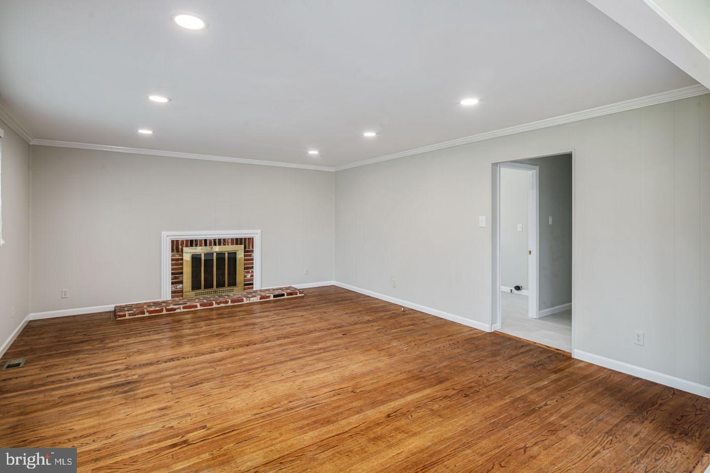 813 Cotswold Road Somerdale, NJ 08083 - Photo 14 of 30 Gallery Image 14