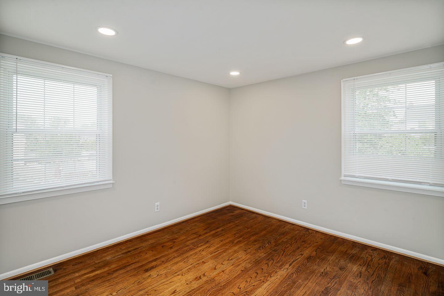 813 Cotswold Road Somerdale, NJ 08083 - Photo 21 of 30 Gallery Image 21