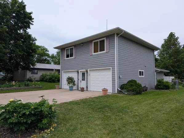 $144,000 | 501 Prospect Street, Milroy, MN 56263