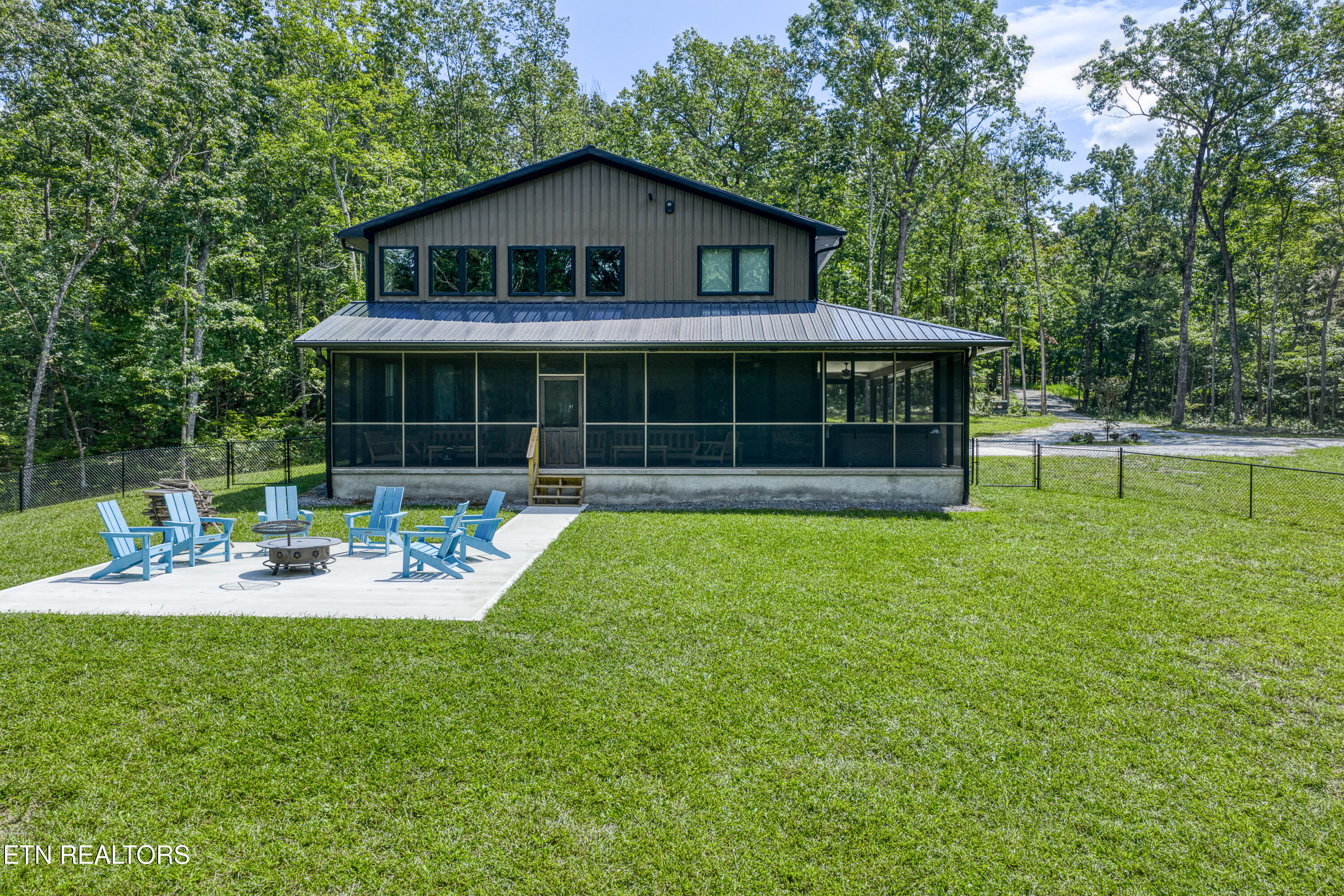 1532 East Overlook Road Monterey, TN 38574 - Photo 7 of 60 1532 E Overlook Rd-387