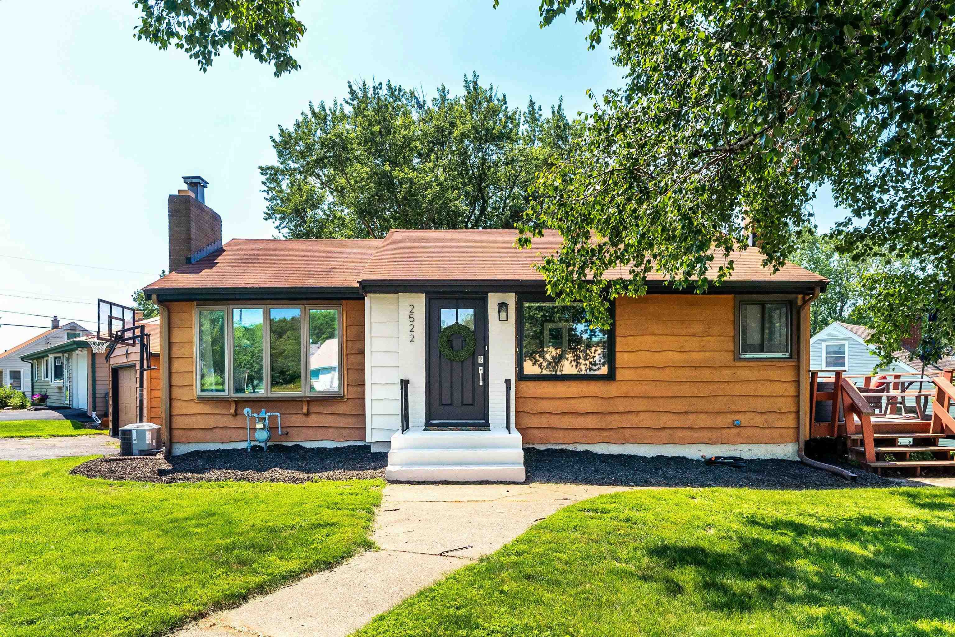 2522 Morris Thomas Road Duluth, MN 55811 - Photo 1 of 32 Gallery Image 1
