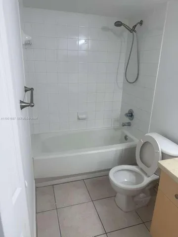 $2,100 | 4211 San Marino Boulevard, Unit 301, West Palm Beach, FL 33409