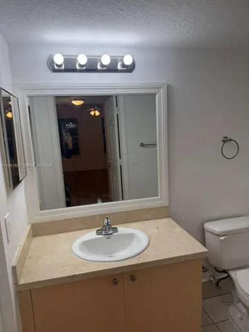 $2,100 | 4211 San Marino Boulevard, Unit 301, West Palm Beach, FL 33409