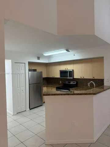 $2,100 | 4211 San Marino Boulevard, Unit 301, West Palm Beach, FL 33409