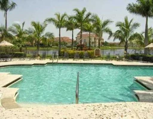 $2,100 | 4211 San Marino Boulevard, Unit 301, West Palm Beach, FL 33409