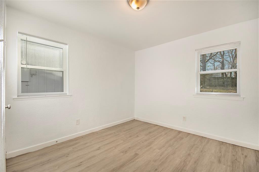 2425 Avis Street Mesquite, TX 75149 - Photo 13 of 21