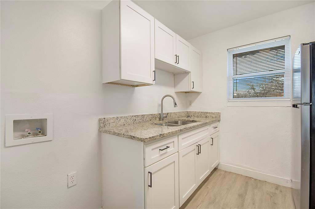 2425 Avis Street Mesquite, TX 75149 - Photo 9 of 21