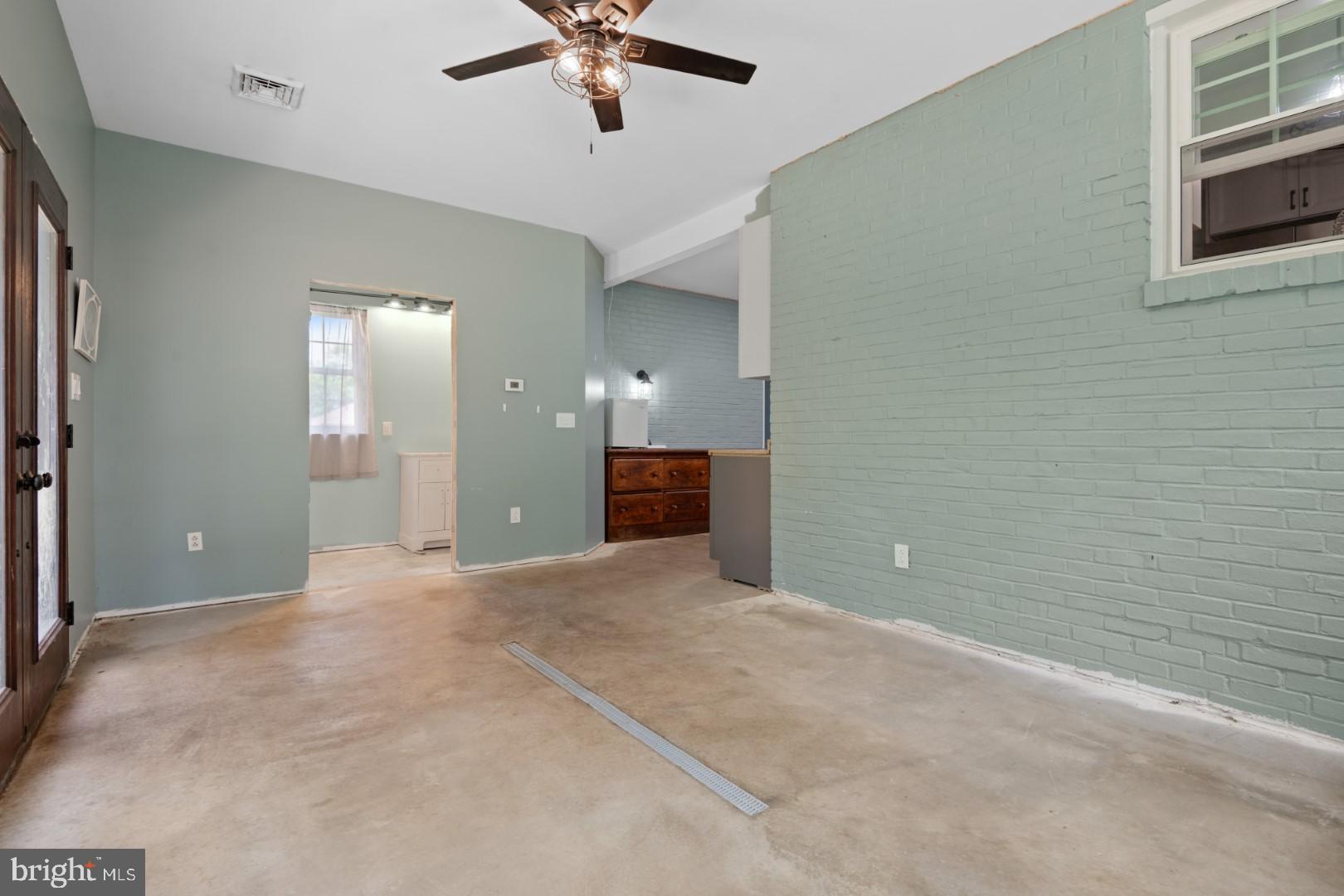 4021 Old Orchard Road York, PA 17402 - Photo 29 of 45 Gallery Image 29