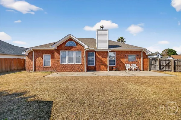 $2,250 | 126 Hopeland Drive, Savannah, GA 31419