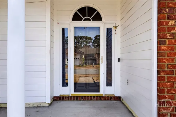 $2,250 | 126 Hopeland Drive, Savannah, GA 31419