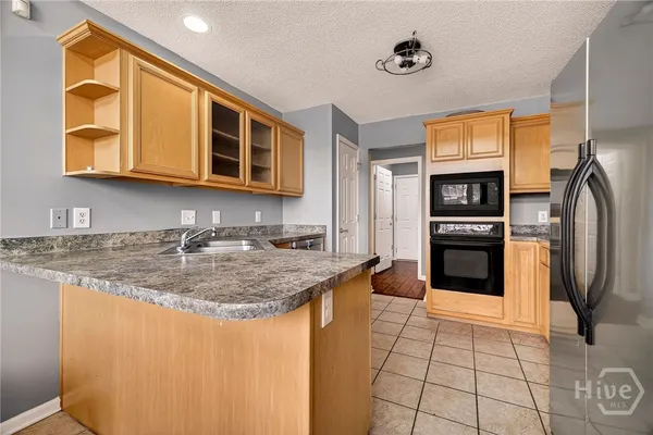 $2,250 | 126 Hopeland Drive, Savannah, GA 31419