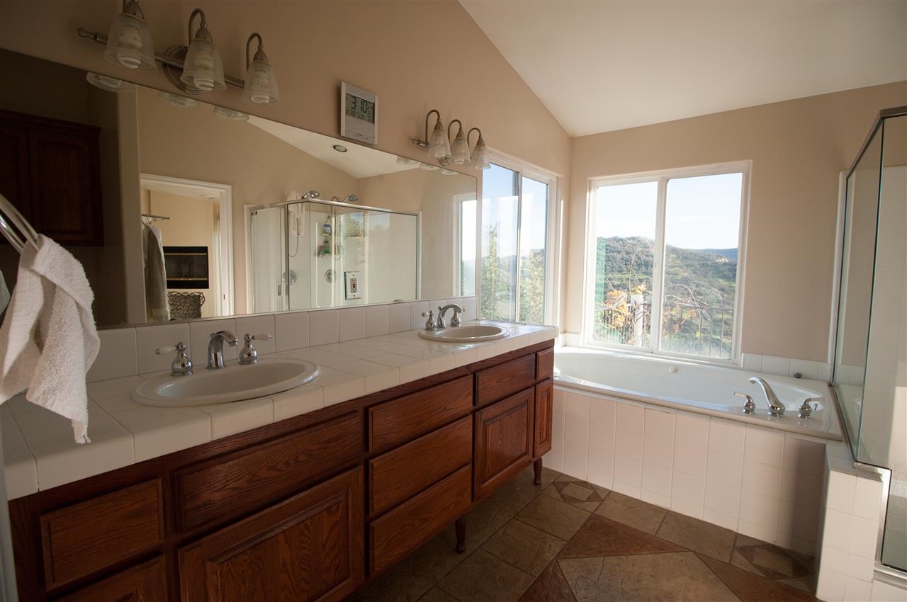 4026 Monserate Hill Road Fallbrook, CA 92028 - Photo 15 of 23