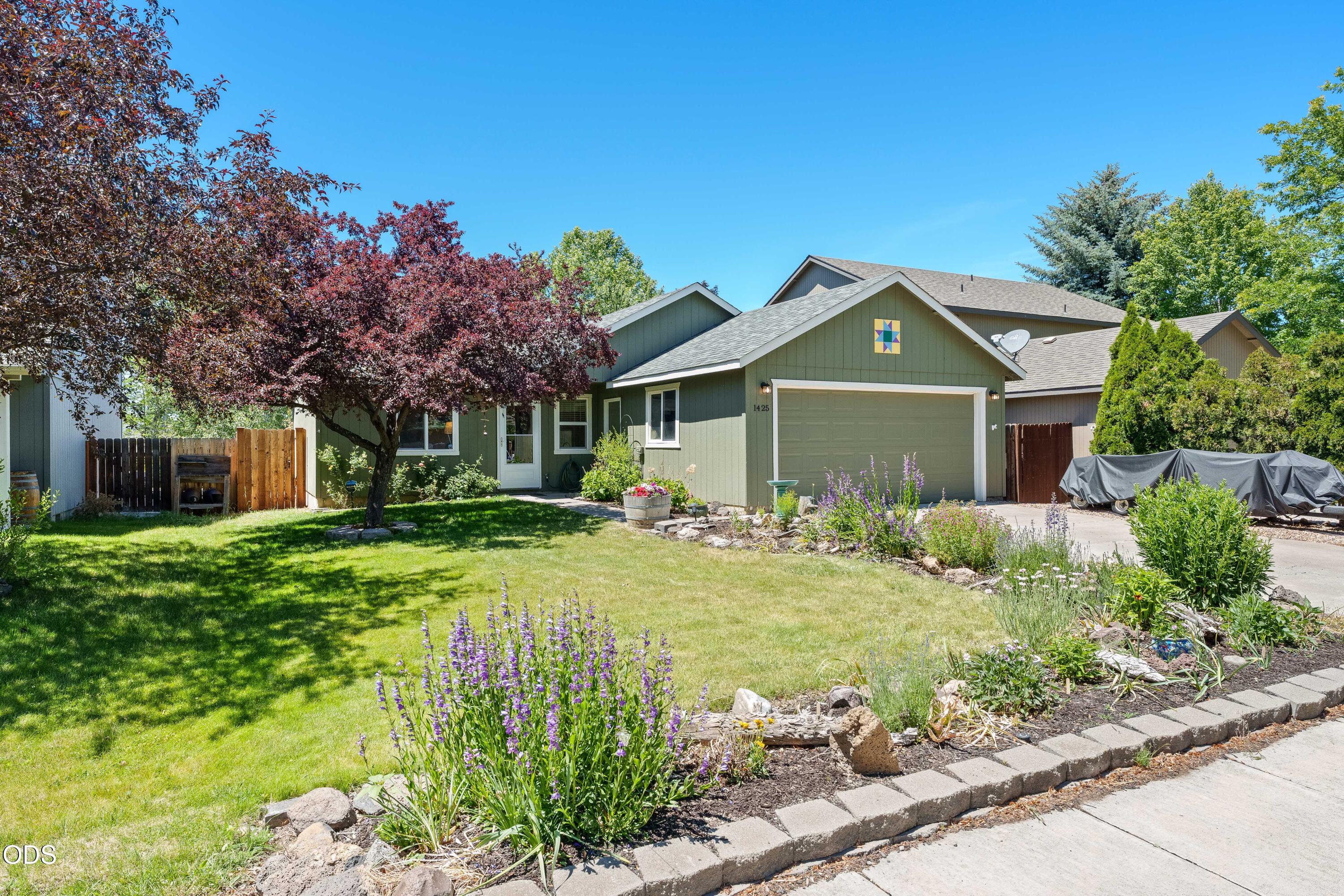 1425 Southwest 31st Street Redmond, OR 97756 - Photo 23 of 29