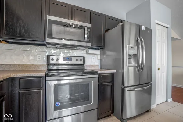 $215,000 | 13266 Komatite Way, Unit 700, Fishers, IN 46038