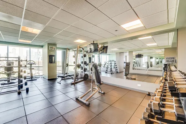 $1,090,000 | 1201 South Prairie Avenue, Unit 3303, Chicago, IL 60605