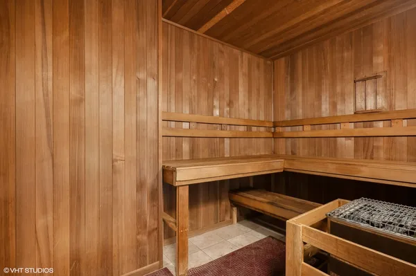 $1,090,000 | 1201 South Prairie Avenue, Unit 3303, Chicago, IL 60605