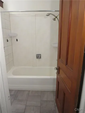 $1,750 | 1725 James Street, Unit 1, Syracuse, NY 13206