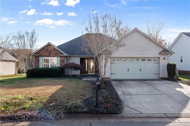 $312,900 | 1534 Finwick Drive, Pfafftown, NC 27040