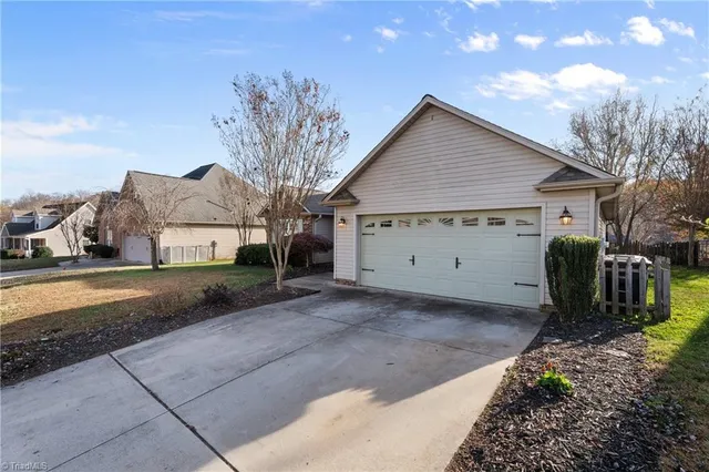 $312,900 | 1534 Finwick Drive, Pfafftown, NC 27040