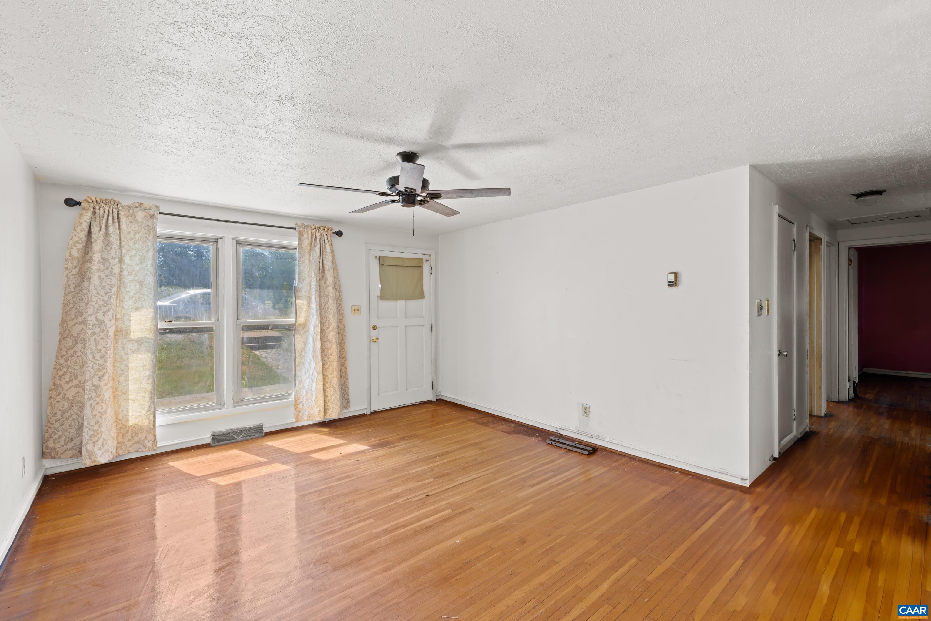 837 Ridge Street Charlottesville, VA 22902 - Photo 9 of 55