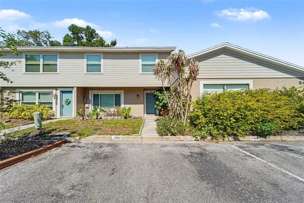 $2,300 | 14806 Morning Drive, Lutz, FL 33559