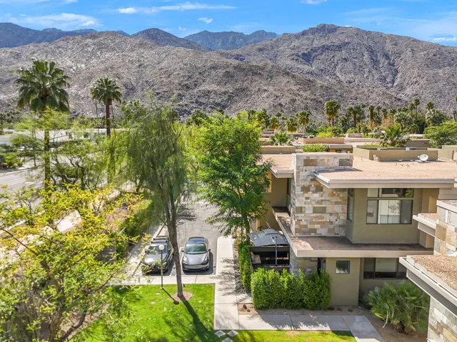 $519,000 | 870 East Palm Canyon Drive, Unit 202, Palm Springs, CA 92264