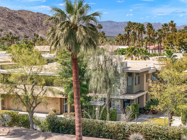 $519,000 | 870 East Palm Canyon Drive, Unit 202, Palm Springs, CA 92264