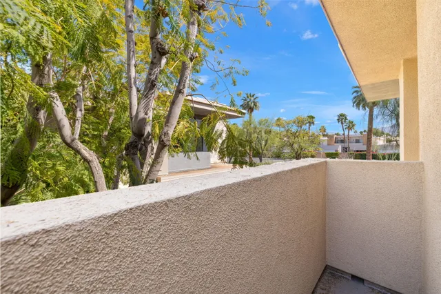 $519,000 | 870 East Palm Canyon Drive, Unit 202, Palm Springs, CA 92264