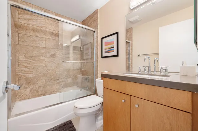 $519,000 | 870 East Palm Canyon Drive, Unit 202, Palm Springs, CA 92264