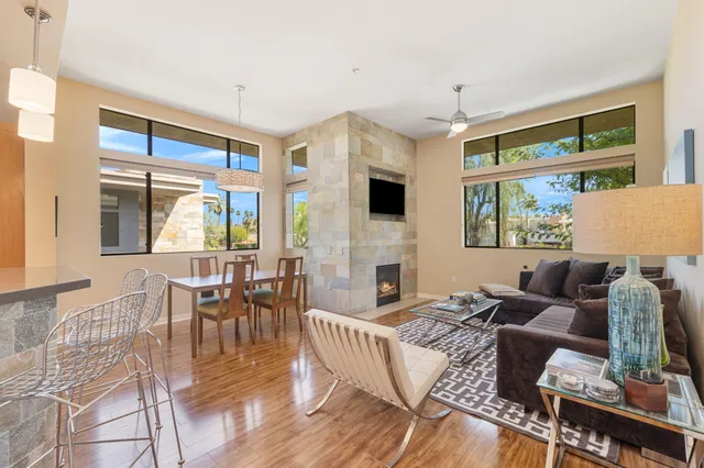 $519,000 | 870 East Palm Canyon Drive, Unit 202, Palm Springs, CA 92264