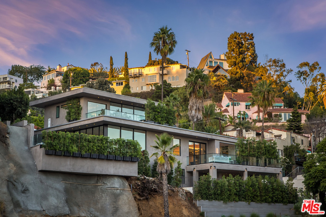 1413 Queens Road Los Angeles, CA 90069 - Photo 1 of 54