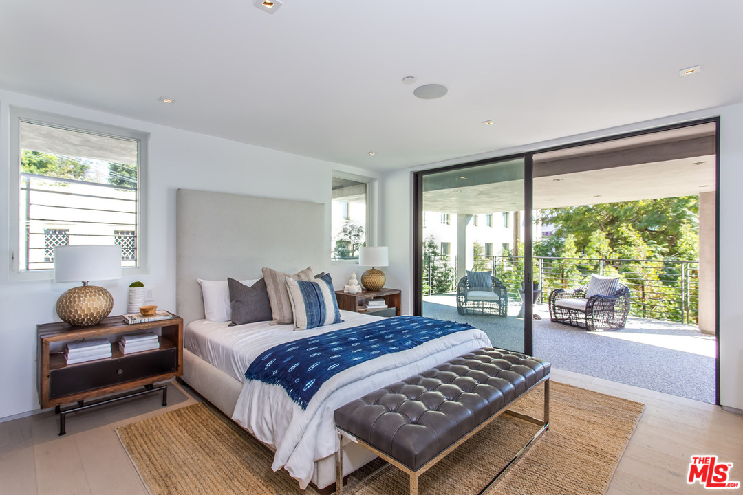 1413 Queens Road Los Angeles, CA 90069 - Photo 15 of 54