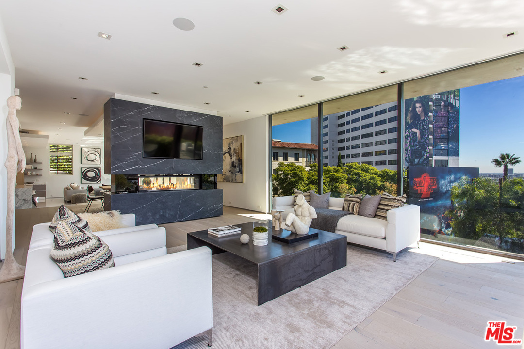 1413 Queens Road Los Angeles, CA 90069 - Photo 26 of 54