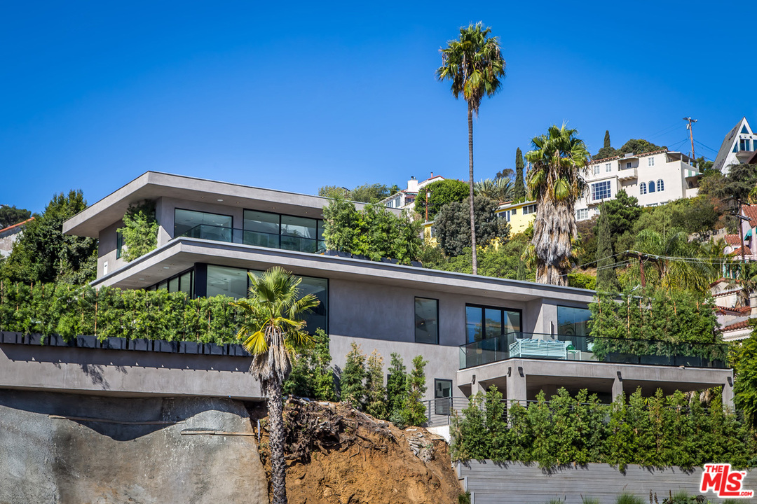 1413 Queens Road Los Angeles, CA 90069 - Photo 36 of 54