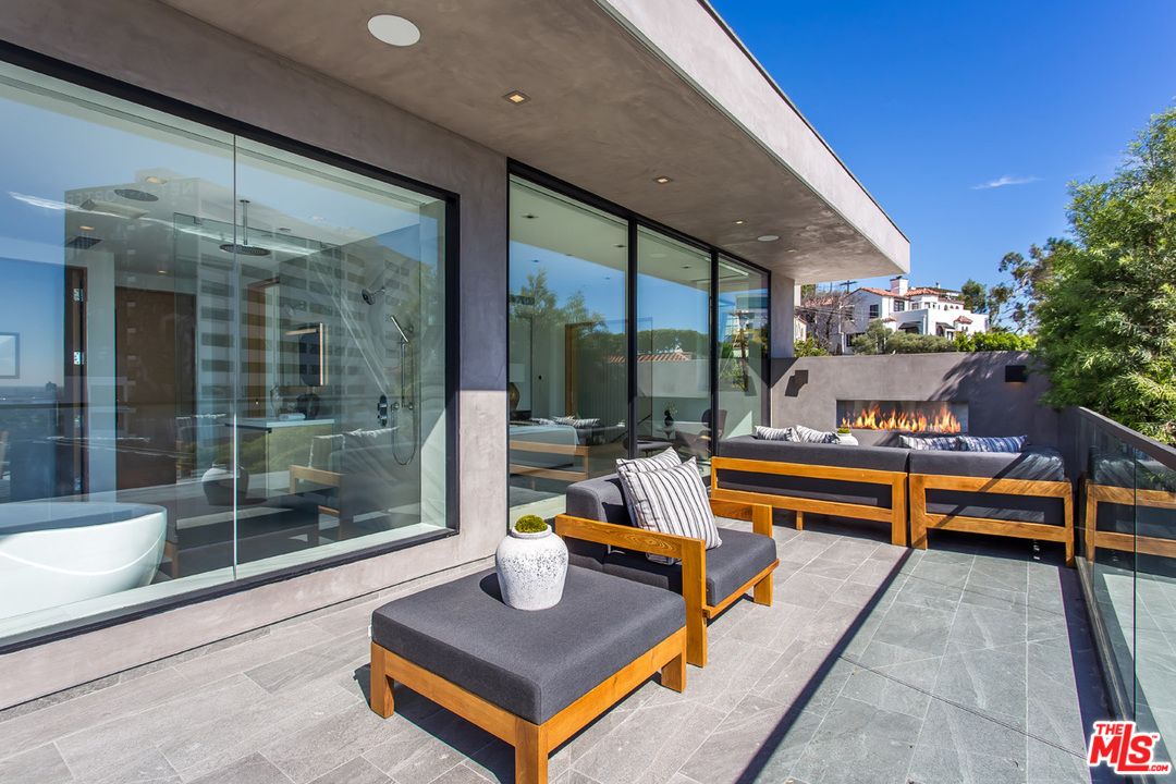 1413 Queens Road Los Angeles, CA 90069 - Photo 40 of 54