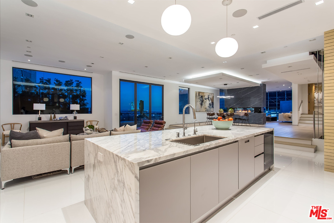 1413 Queens Road Los Angeles, CA 90069 - Photo 45 of 54