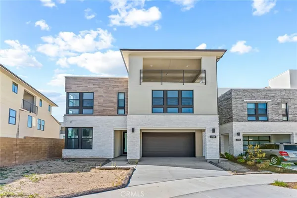 $3,090,000 | 209 Stage, Irvine, CA 92618