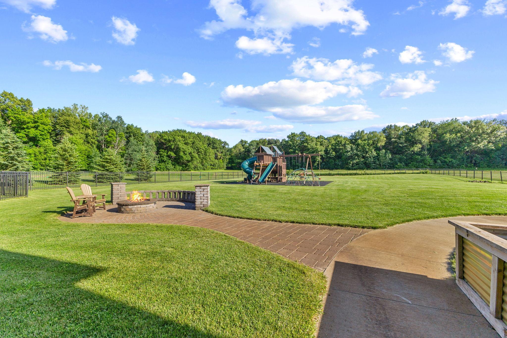 23555 Saddle Ridge Drive Rogers, MN 55374 - Photo 36 of 46