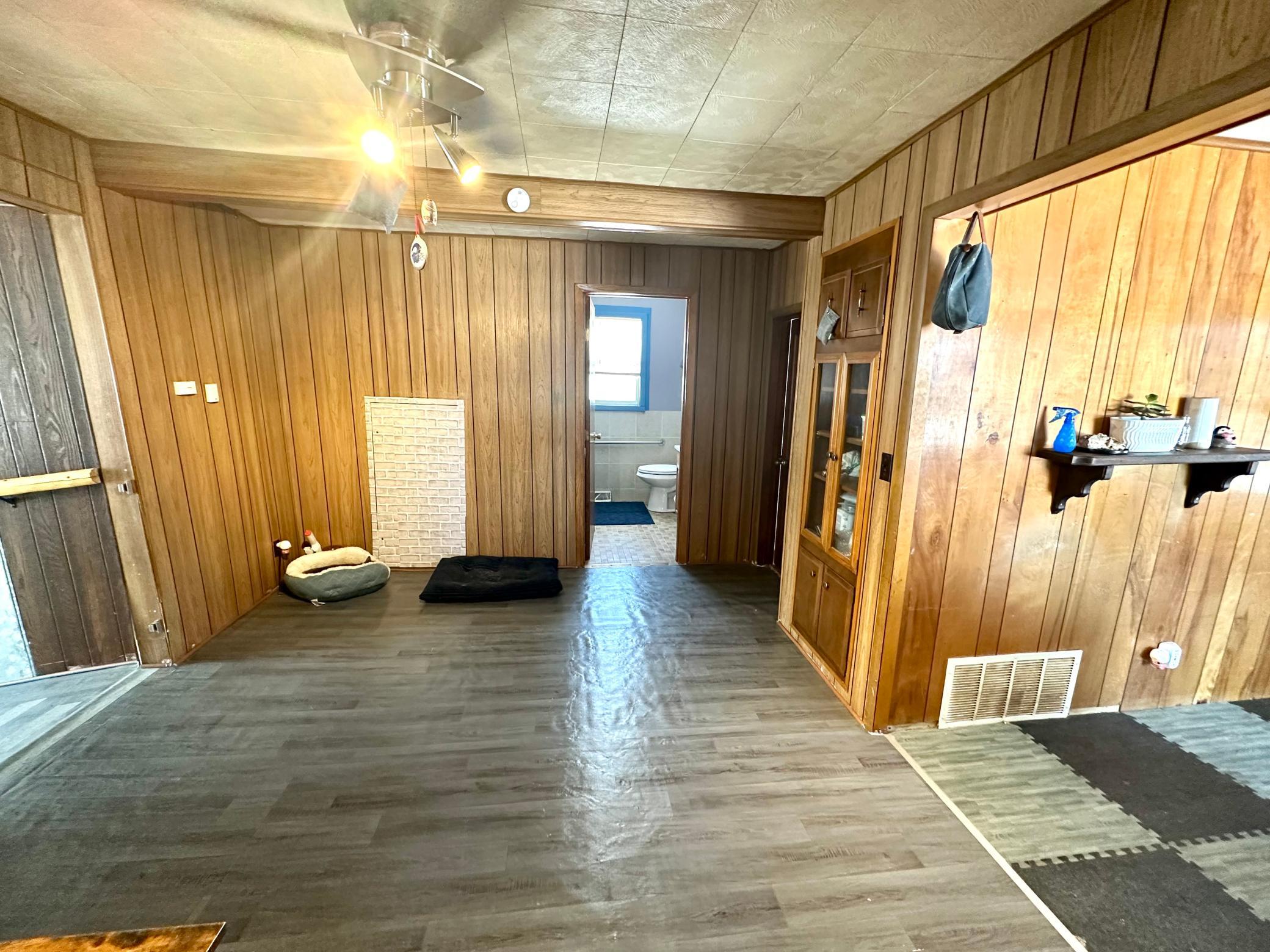 607 Main Street Hartland, MN 56042 - Photo 9 of 21