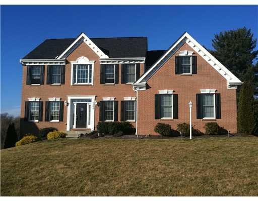 7000 Pin Oak Court McKees Rocks, PA 15136 - Photo 1 of 6 Exterior Front.