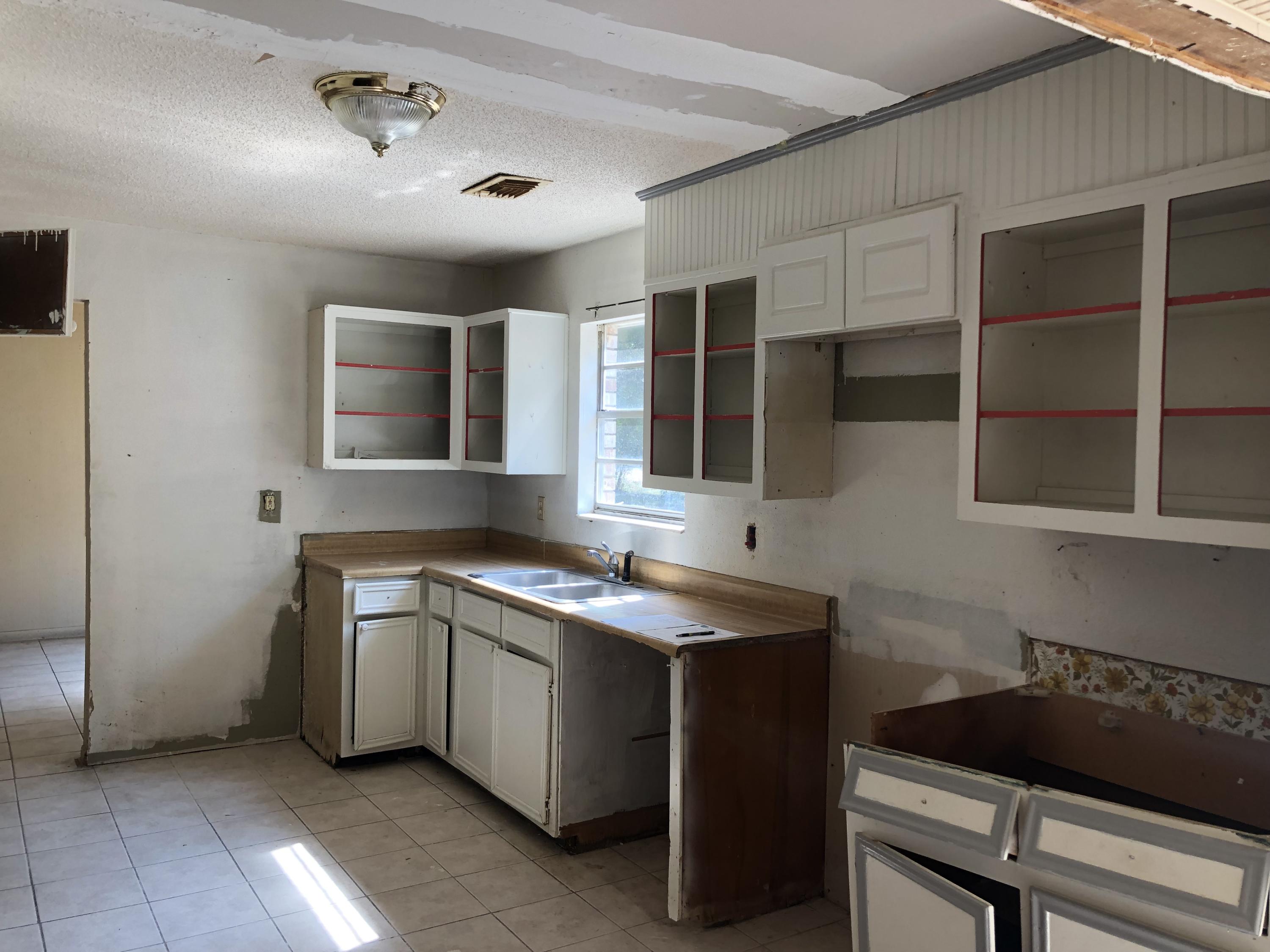 72 Whitfield Road Freeport, FL 32439 - Photo 3 of 25 72 Whitfield Rd (3)