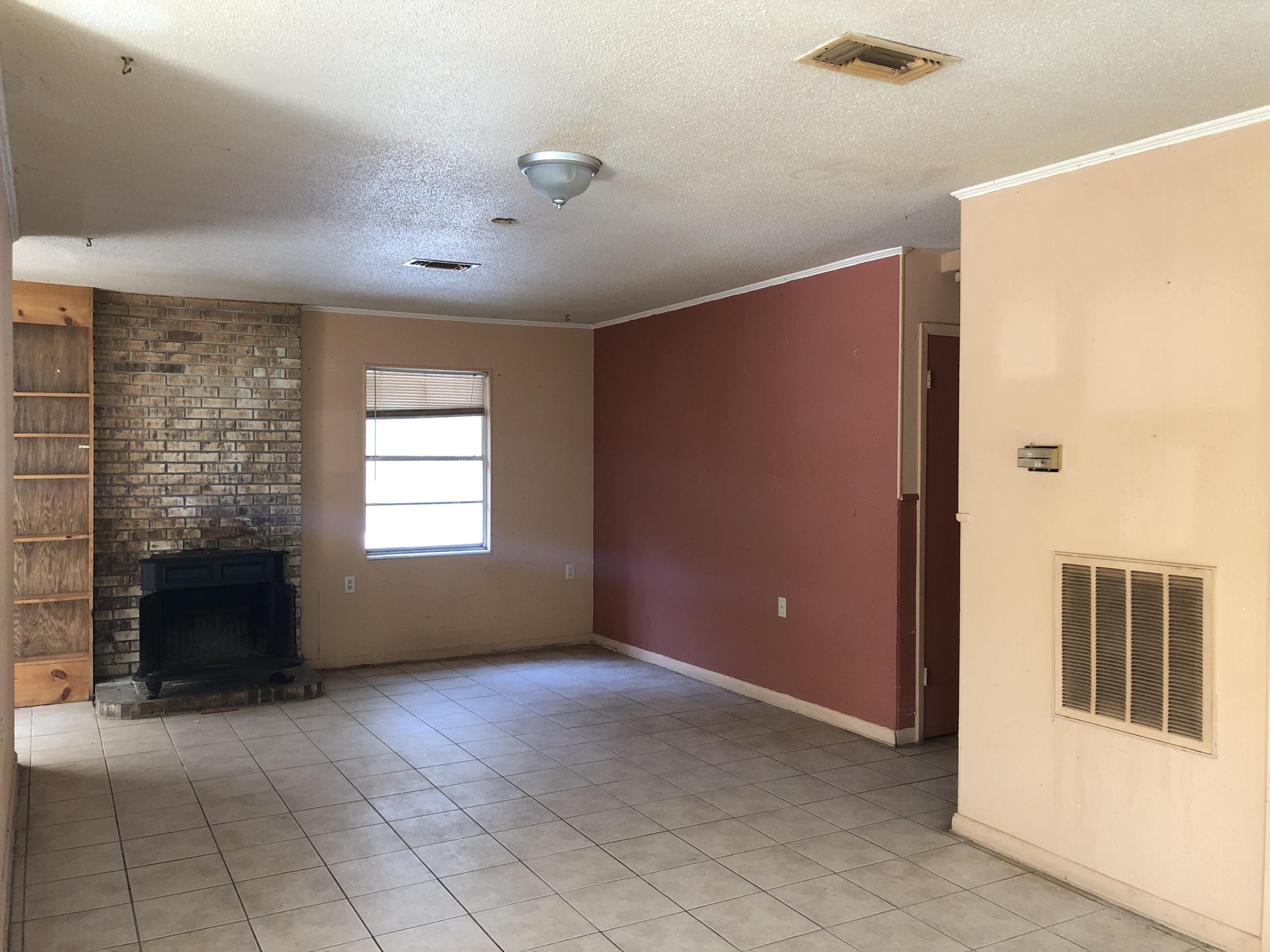 72 Whitfield Road Freeport, FL 32439 - Photo 5 of 25 72 Whitfield Rd (5)
