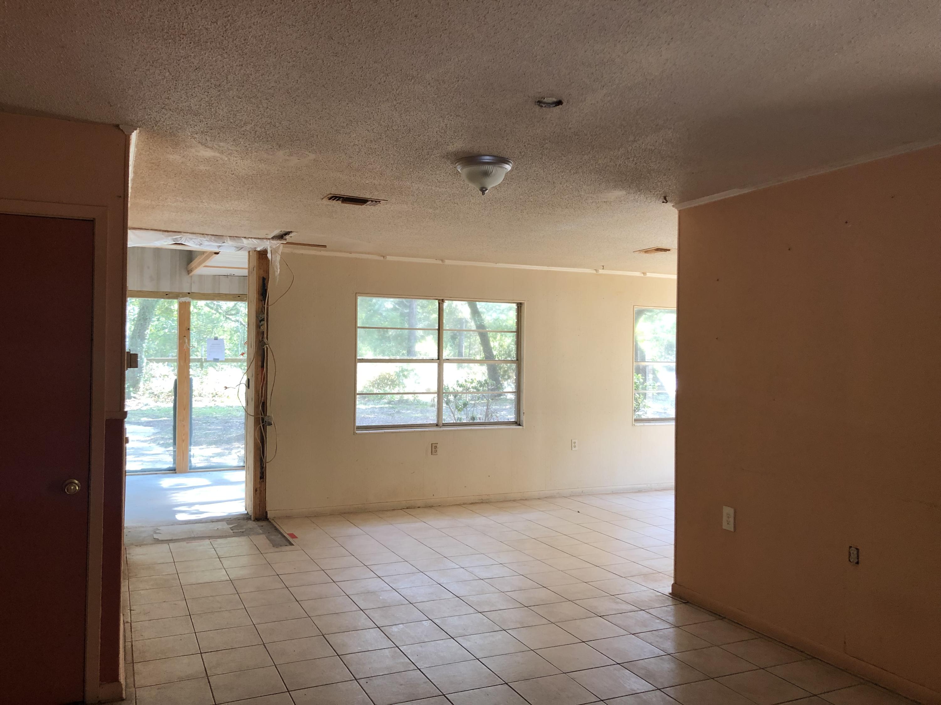 72 Whitfield Road Freeport, FL 32439 - Photo 6 of 25 72 Whitfield Rd (6)