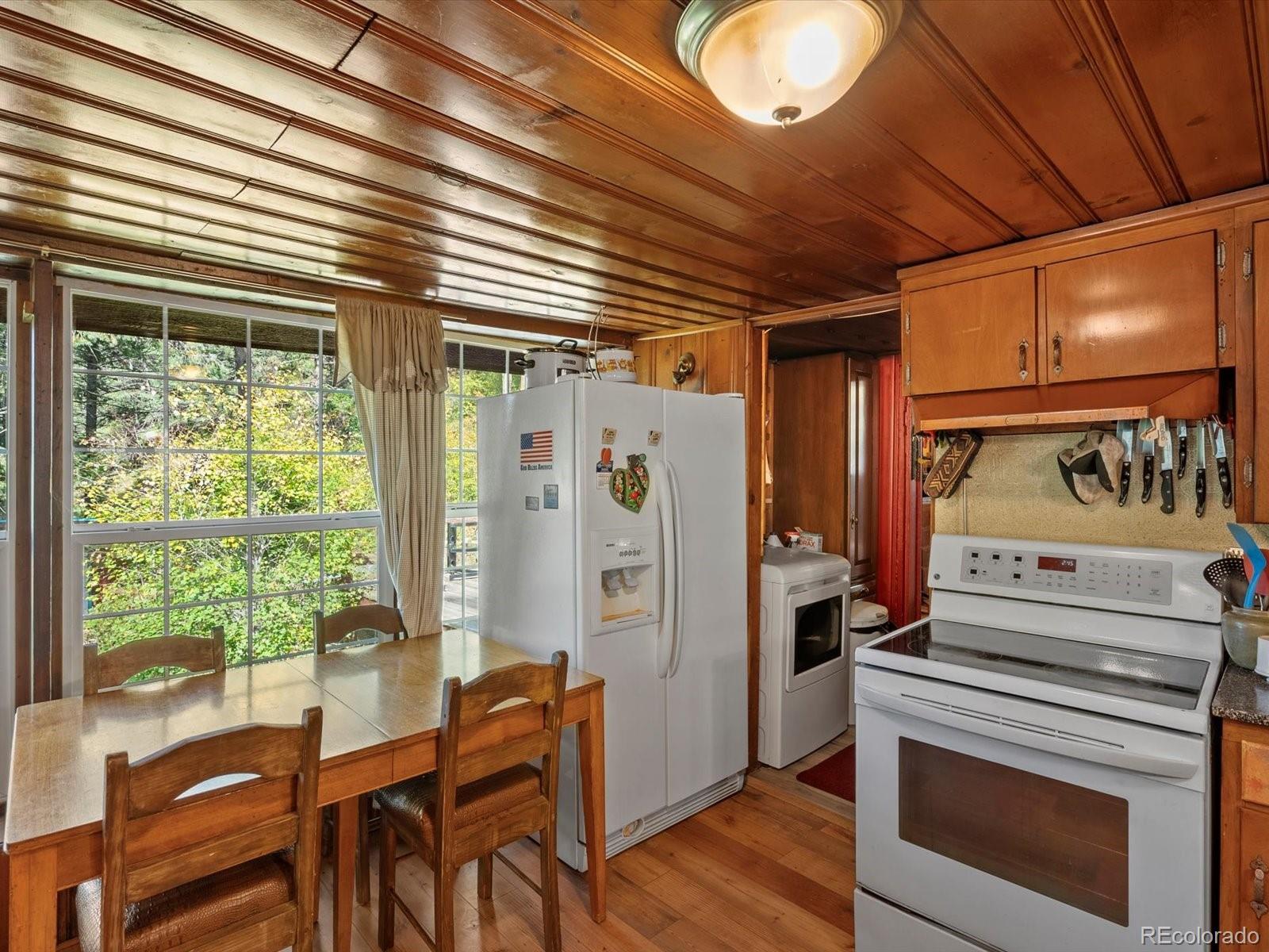 10230 Deer Creek Road Littleton, CO 80127 - Photo 18 of 39