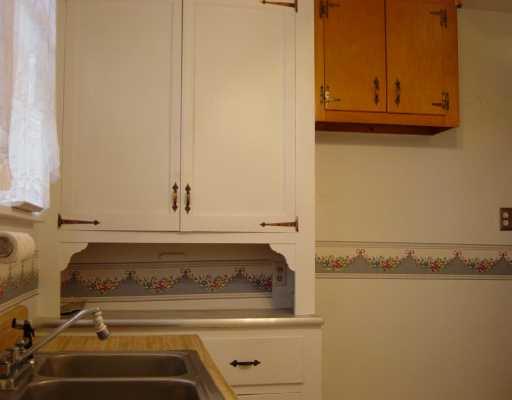 2441 Nicholson Road Franklin Park, PA 15143 - Photo 2 of 8 Kitchen.